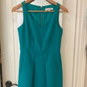 LOFT Green Teal V neck sheath Dress with working pockets slight pleating